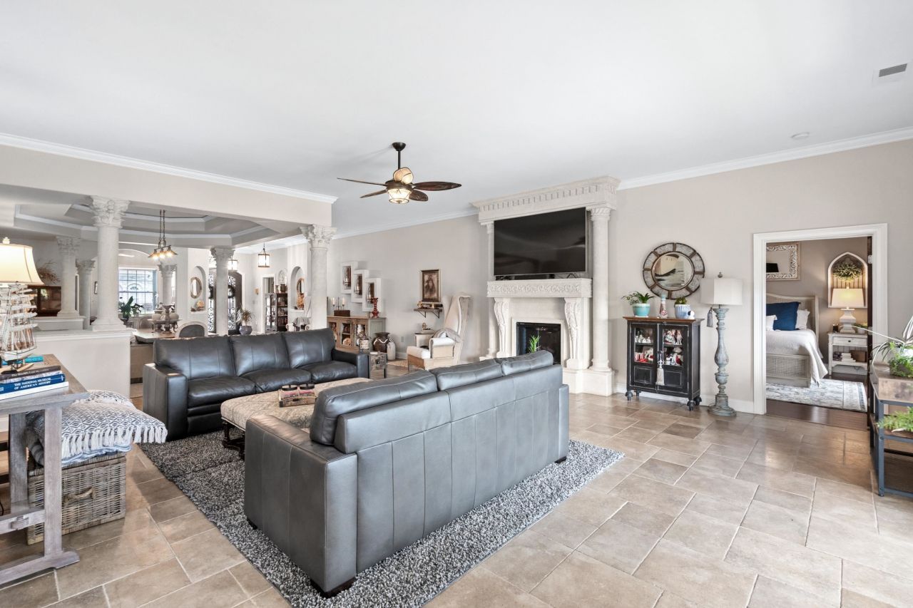 3091 Marsh Island Dr. Photo 8