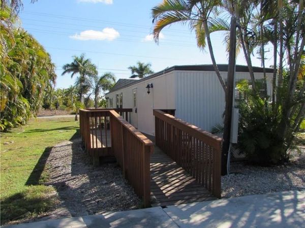 5923 Bomar LN , BOKEELIA, FL 33922