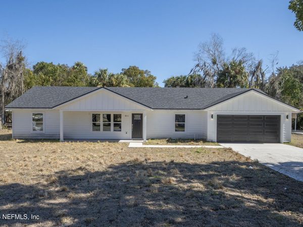 911 N 14TH Street, Palatka, FL 32177