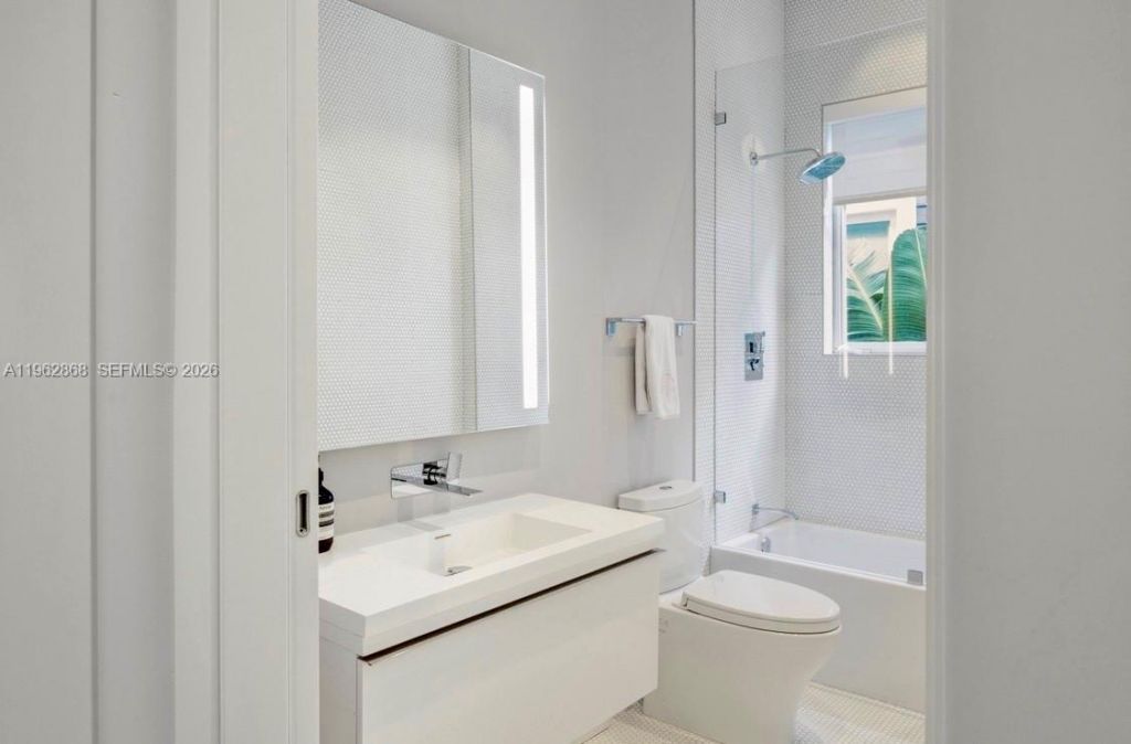 745 NE 77th St , Miami, FL 33138 Photo