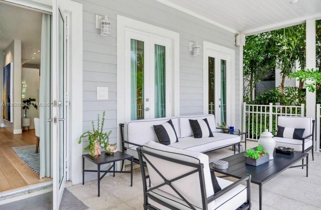 745 NE 77th St , Miami, FL 33138 Photo