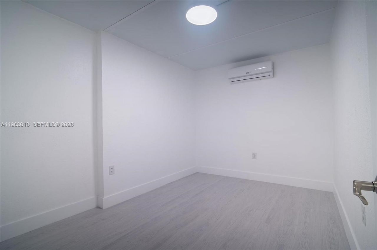 595 NW 139th Ter , Unit 2, North Miami, FL 33168 Photo