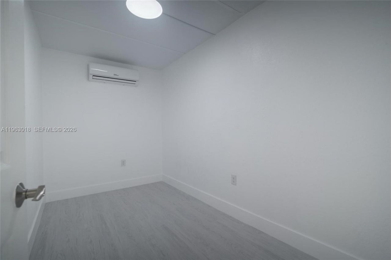 595 NW 139th Ter , Unit 2, North Miami, FL 33168 Photo