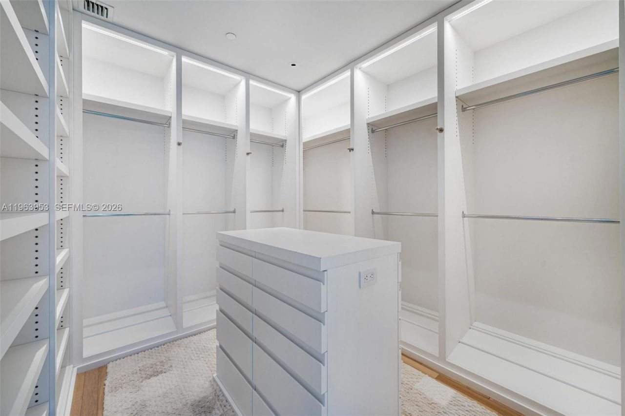 2901 Collins Ave , Unit 1501, Miami Beach, FL 33140 Photo