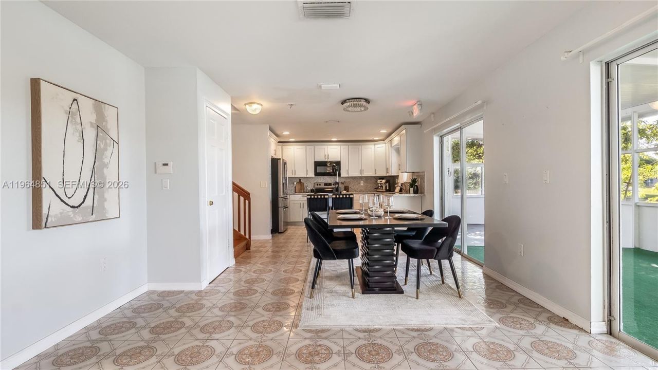 12134 NW 35th St, Sunrise, FL 33323 Photo