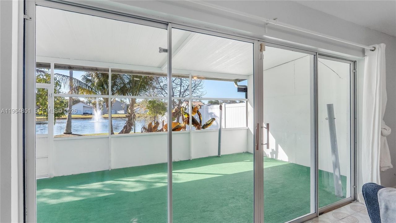 12134 NW 35th St, Sunrise, FL 33323 Photo