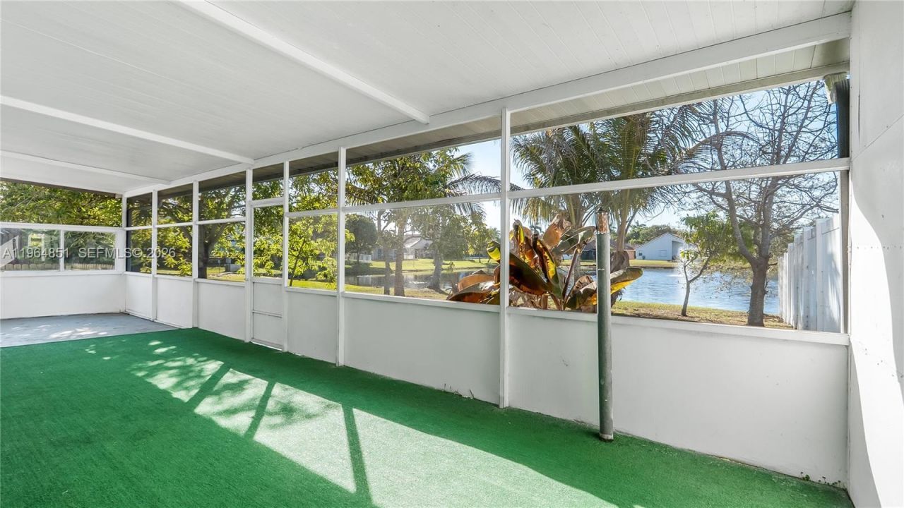 12134 NW 35th St, Sunrise, FL 33323 Photo