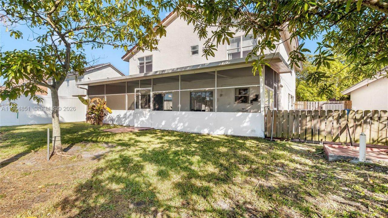 12134 NW 35th St, Sunrise, FL 33323 Photo