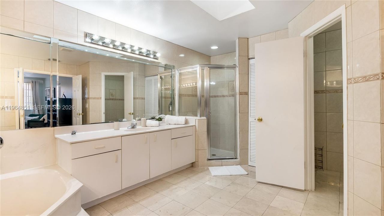 12134 NW 35th St, Sunrise, FL 33323 Photo