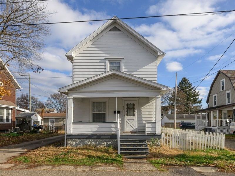 219 5th Drive NW, New Philadelphia, OH 44663 Photo 1