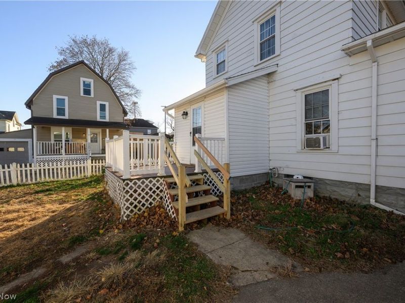 219 5th Drive NW, New Philadelphia, OH 44663 Photo 4