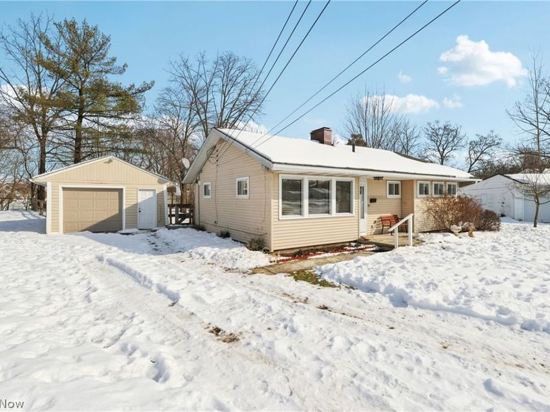 48 Gunnison Court, Medina, OH 44256 Photo 2