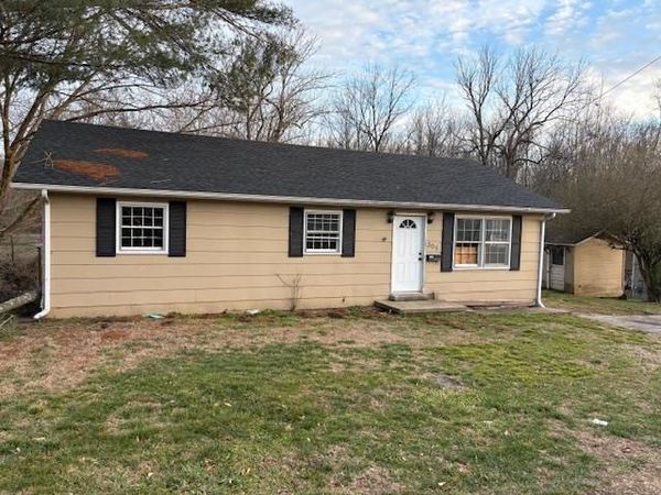 305 Carnation Drive , Glasgow, KY 42141