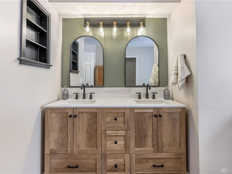 2333 Wrencroft Circle, Miami Township, OH 45459 Photo 18