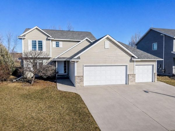 5259 Florence Dr NW, Rochester, MN 55901
