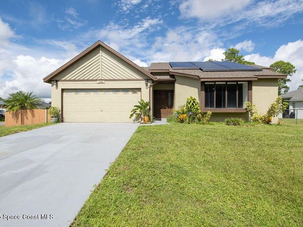 236 Maywood Avenue NW, Palm Bay, FL 32907