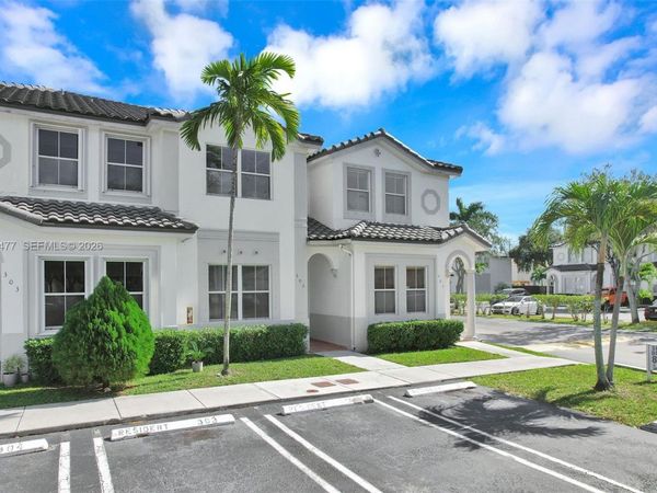 5420 NW 107 AVE , Unit 302, Doral, FL 33178