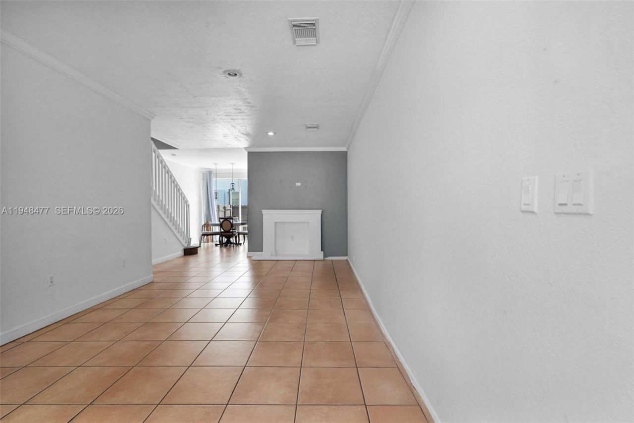 5420 NW 107 Ave , Unit 302, Doral, FL 33178 Photo