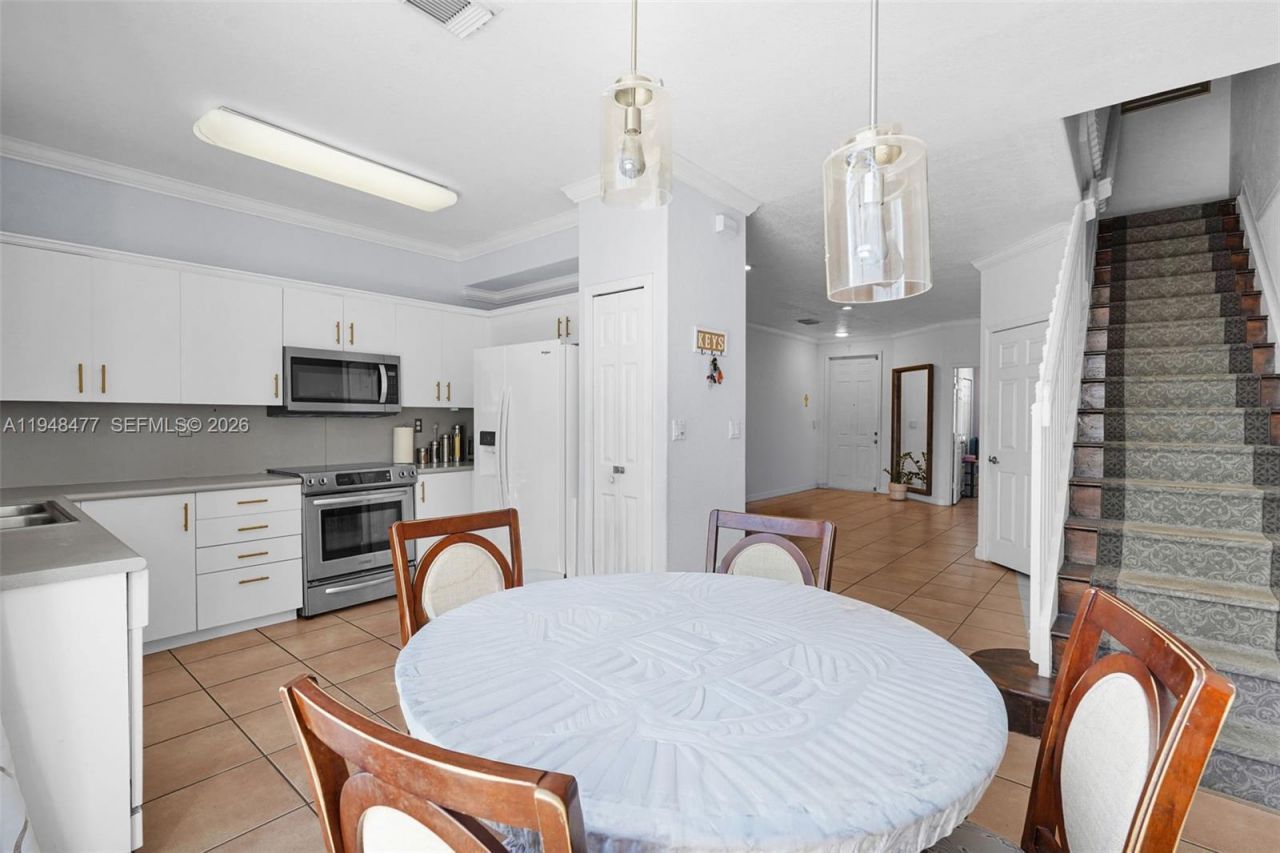 5420 NW 107 Ave , Unit 302, Doral, FL 33178 Photo