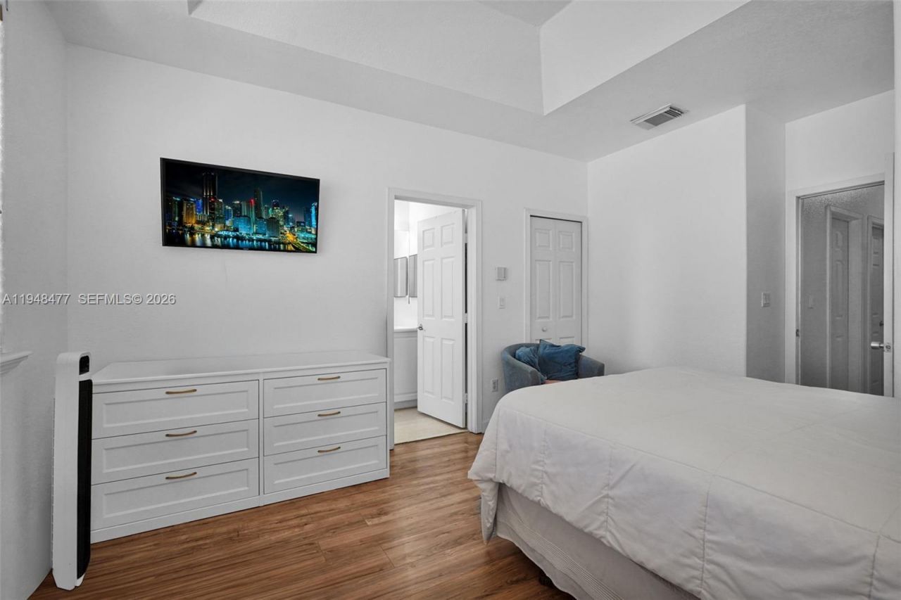 5420 NW 107 Ave , Unit 302, Doral, FL 33178 Photo