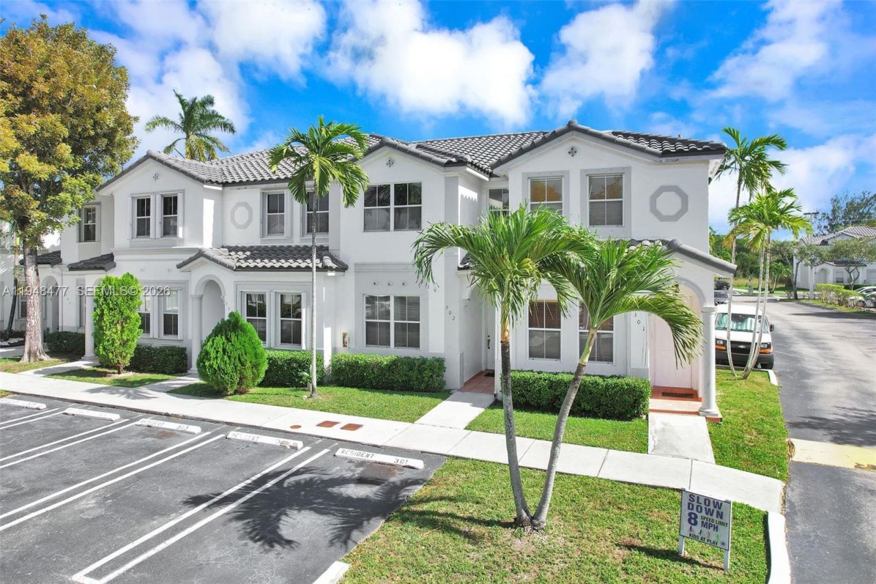 5420 NW 107 Ave , Unit 302, Doral, FL 33178 Photo