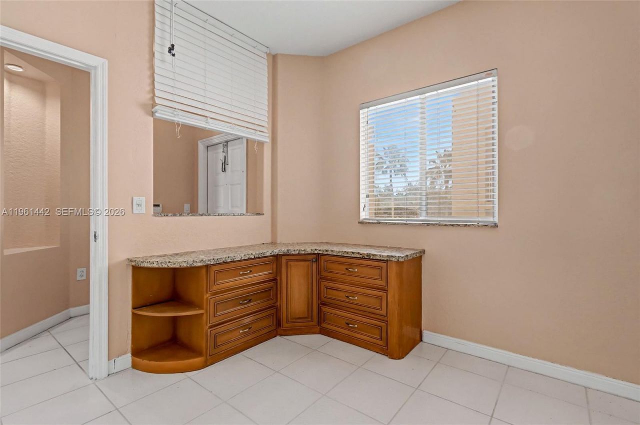7727 Southampton Ter, Unit 311, Tamarac, FL 33321 Photo