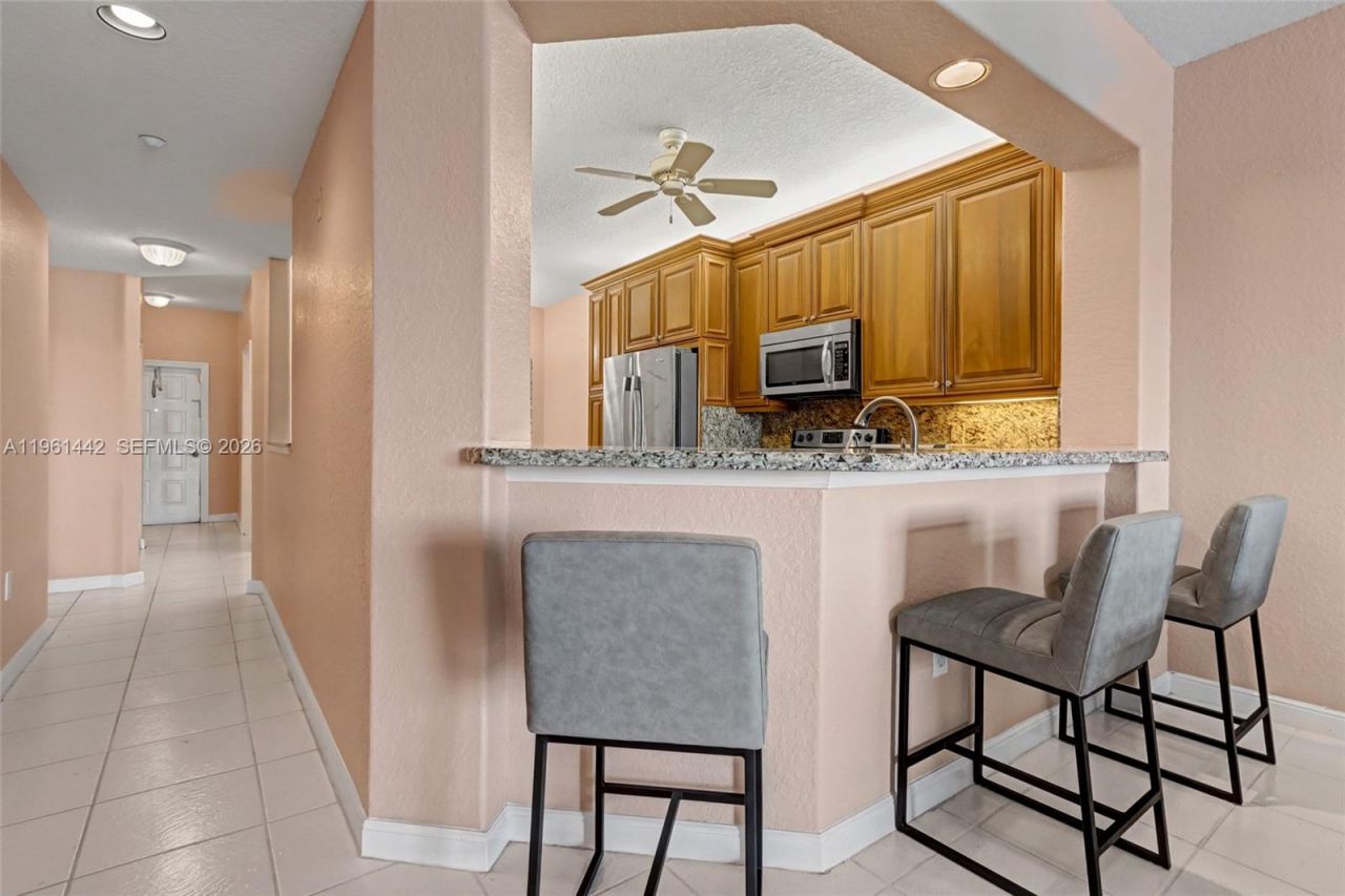 7727 Southampton Ter, Unit 311, Tamarac, FL 33321 Photo