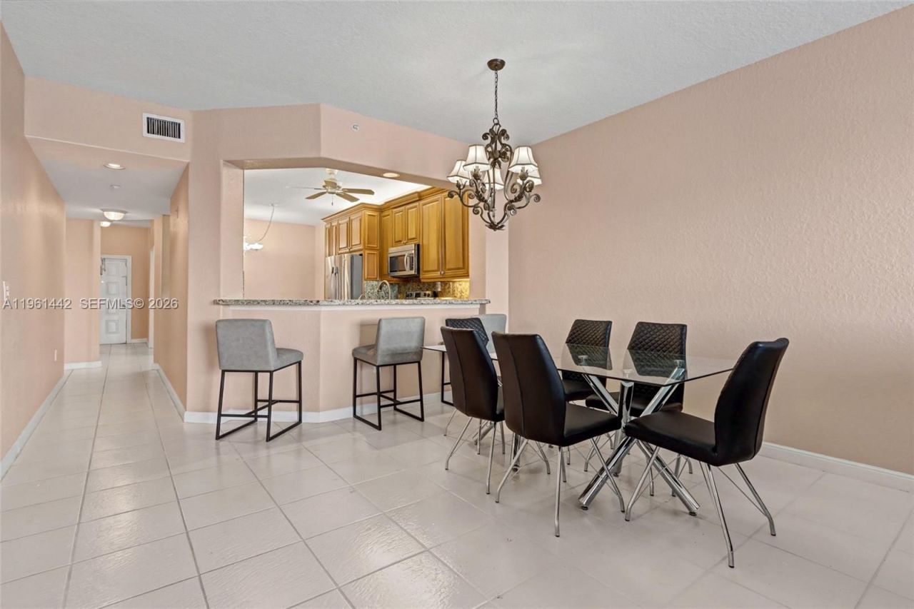 7727 Southampton Ter, Unit 311, Tamarac, FL 33321 Photo