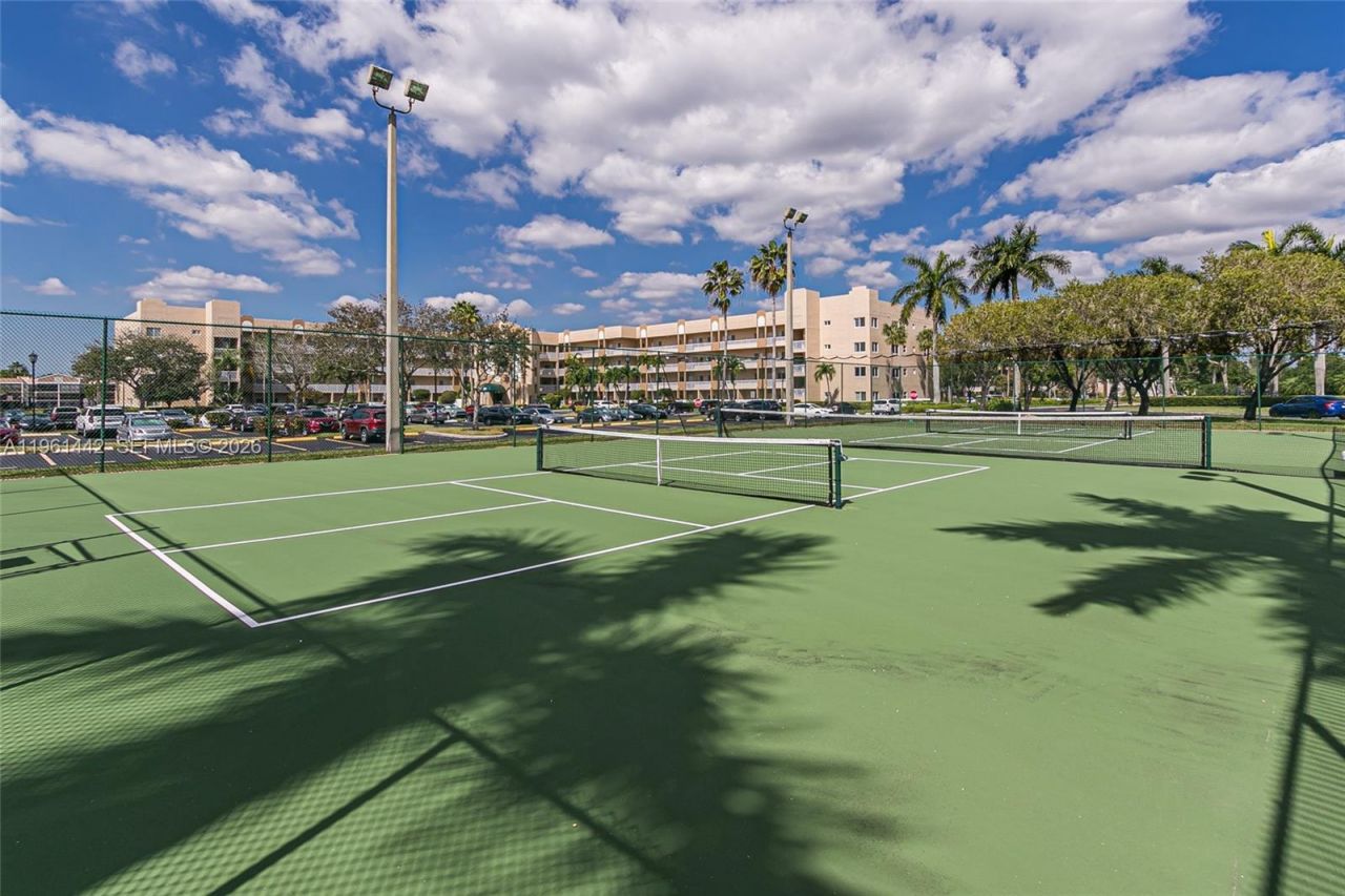 7727 Southampton Ter, Unit 311, Tamarac, FL 33321 Photo