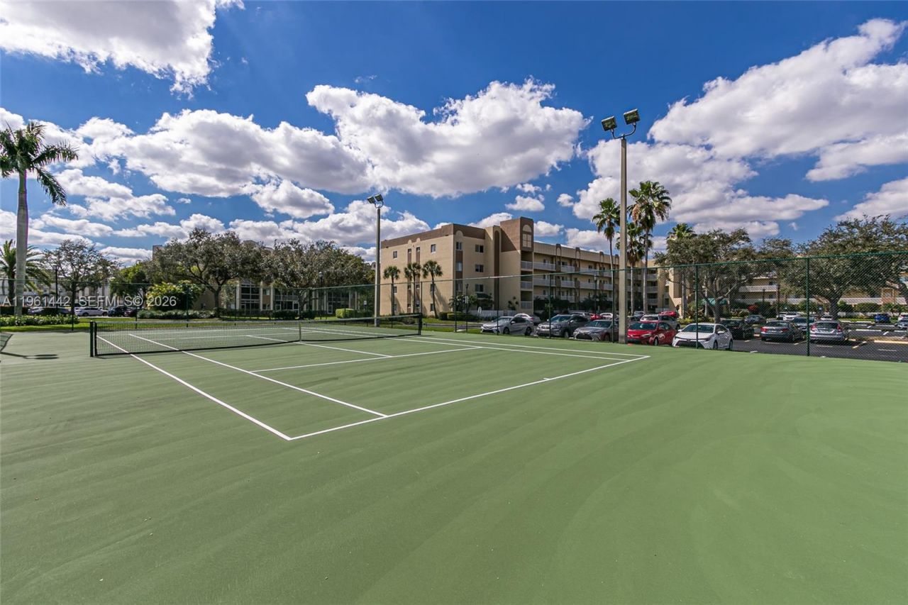 7727 Southampton Ter, Unit 311, Tamarac, FL 33321 Photo