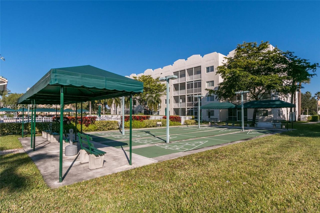 7727 Southampton Ter, Unit 311, Tamarac, FL 33321 Photo