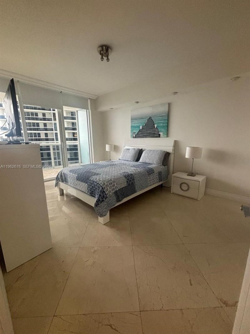 1830 S Ocean Dr, Unit 2004, Hallandale Beach, FL 33009 Photo