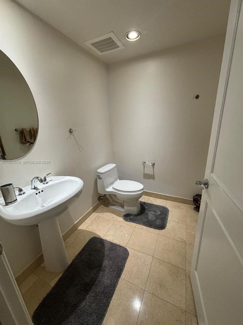 1830 S Ocean Dr, Unit 2004, Hallandale Beach, FL 33009 Photo