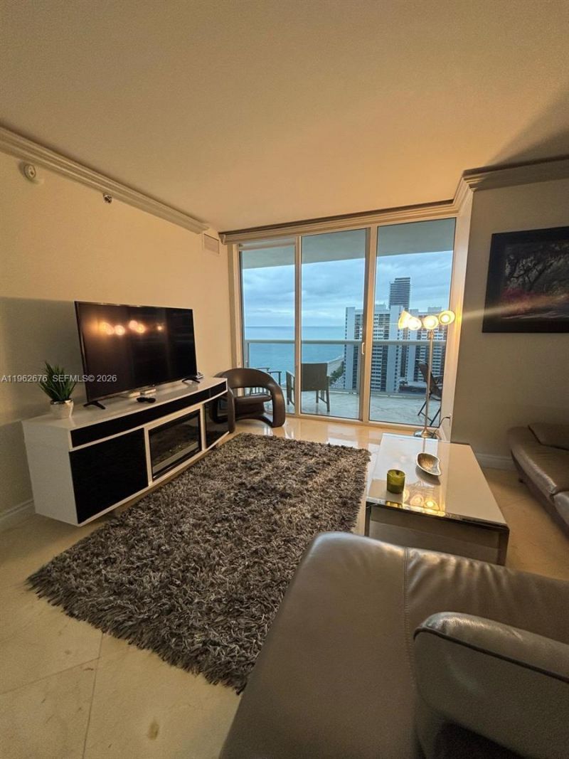 1830 S Ocean Dr, Unit 2004, Hallandale Beach, FL 33009 Photo