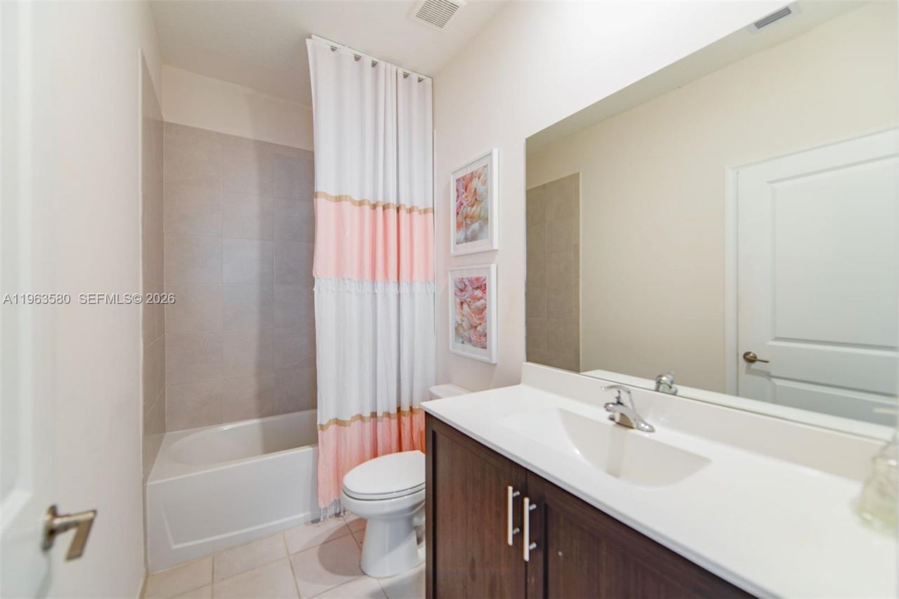 20814 NE 5th Ct , Unit 20814, Miami, FL 33179 Photo