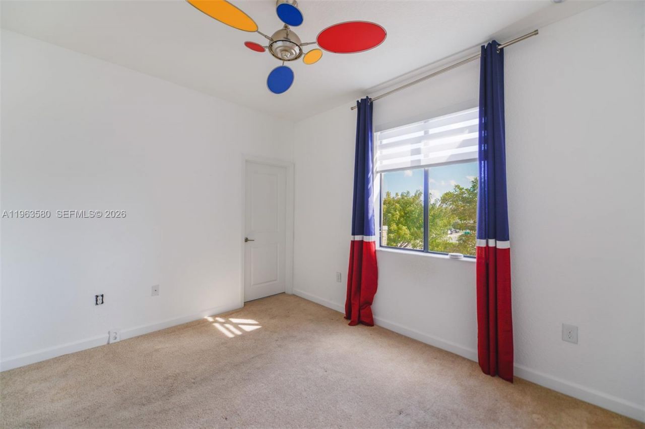 20814 NE 5th Ct , Unit 20814, Miami, FL 33179 Photo