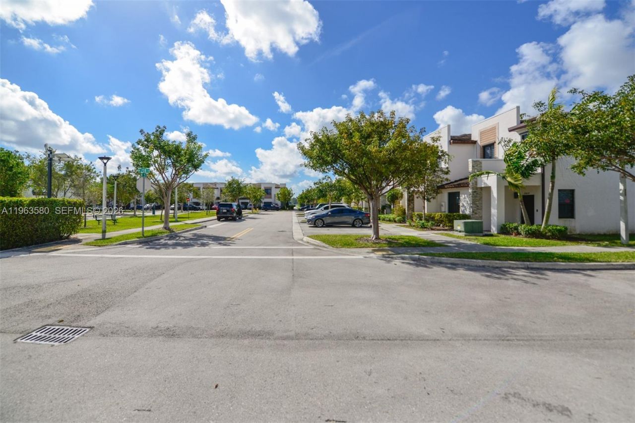 20814 NE 5th Ct , Unit 20814, Miami, FL 33179 Photo