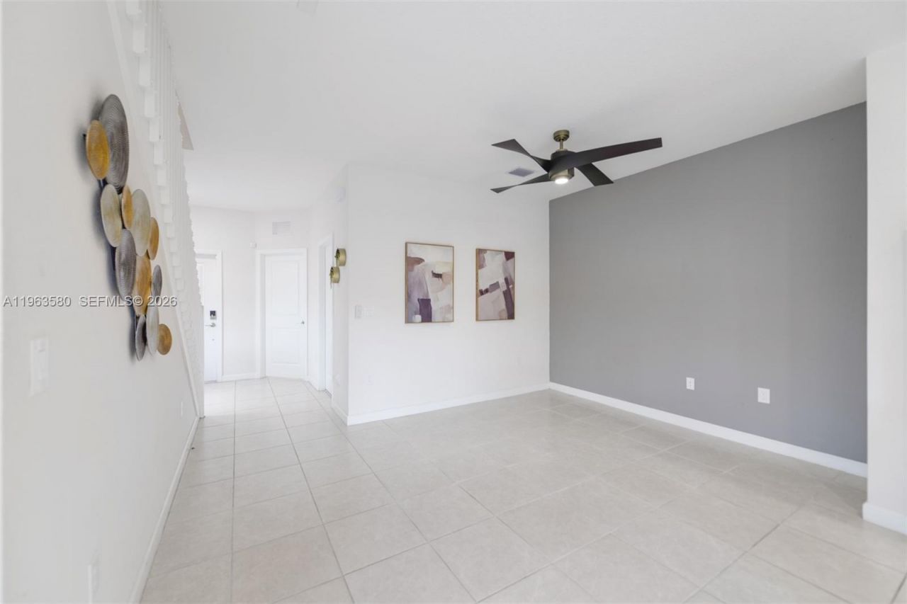 20814 NE 5th Ct , Unit 20814, Miami, FL 33179 Photo