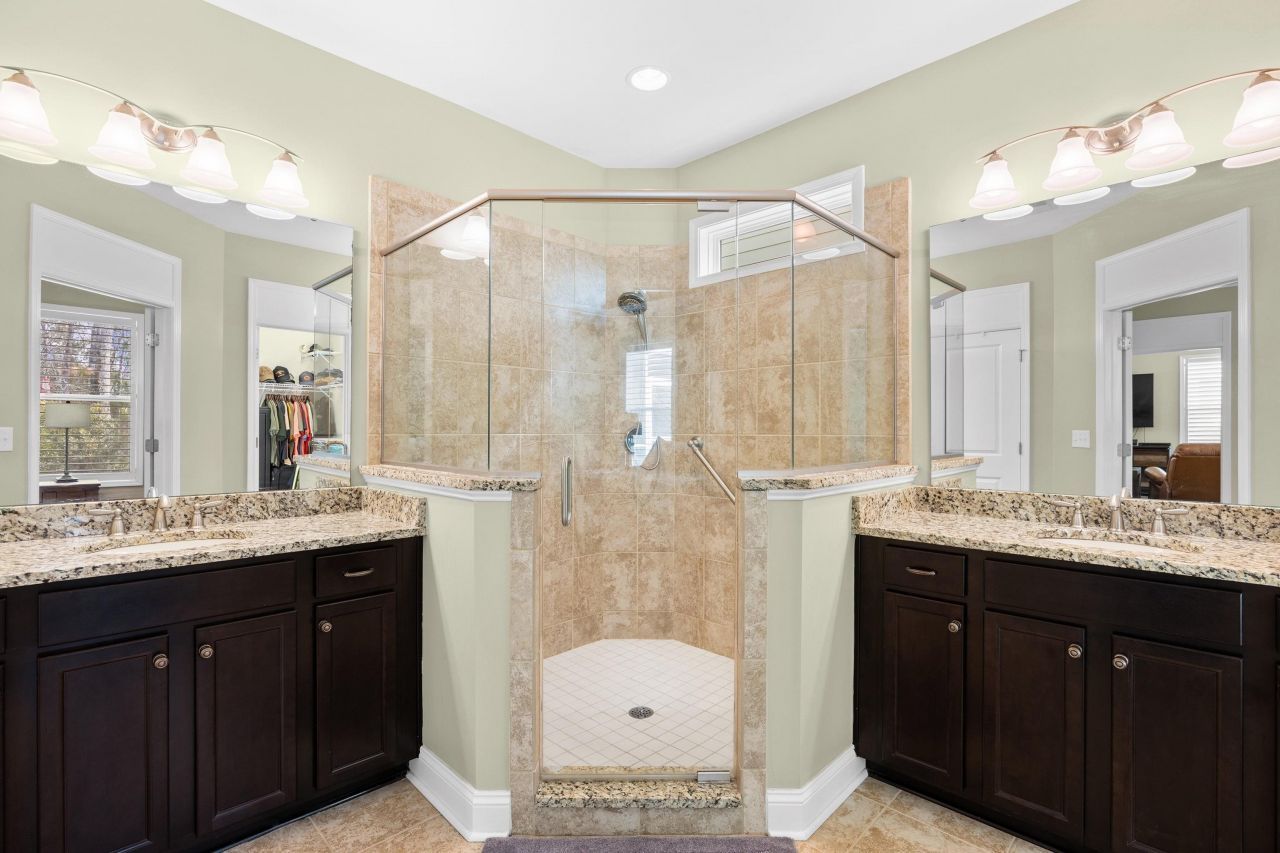 1549 Suncrest Dr. Photo 10