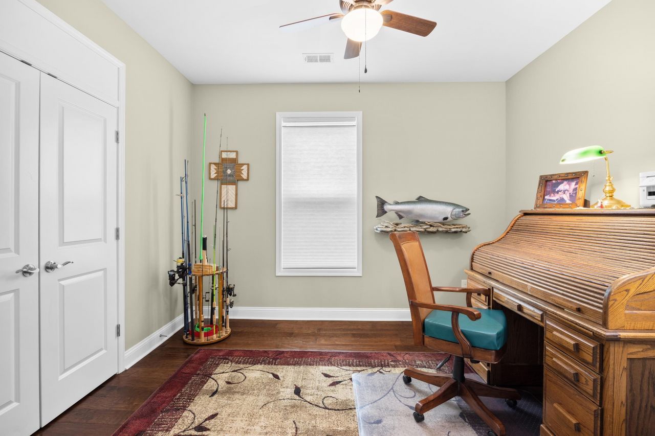 1549 Suncrest Dr. Photo 13