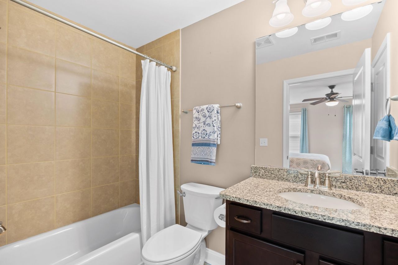 1549 Suncrest Dr. Photo 17