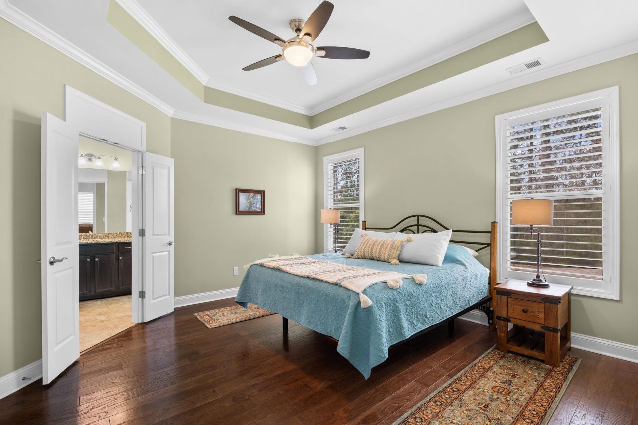 1549 Suncrest Dr. Photo 9