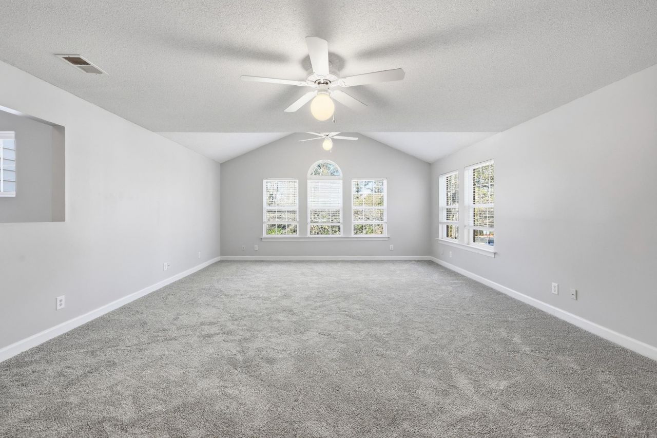 4376 Crepe Myrtle Ct.  Photo 4