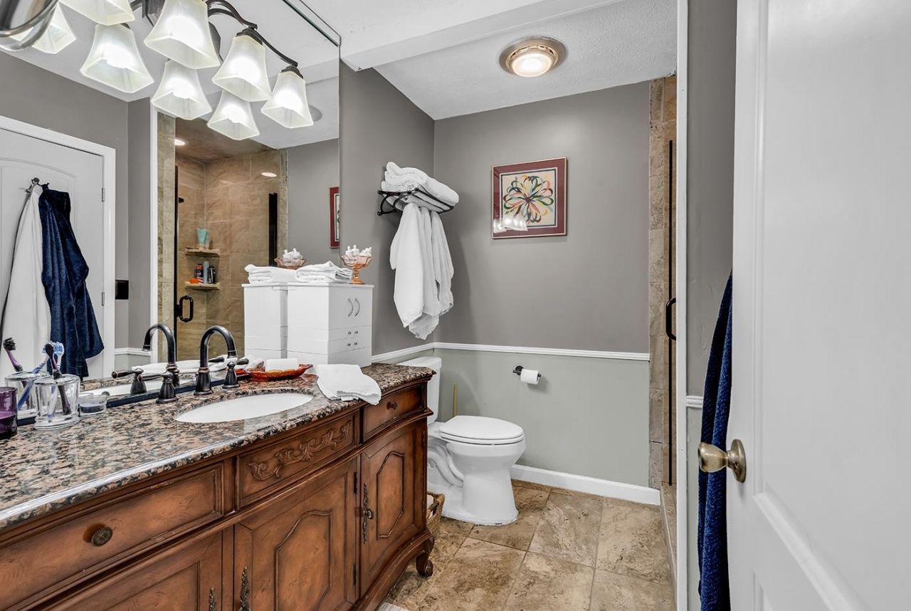 852 Riven Oak Dr. Photo 20