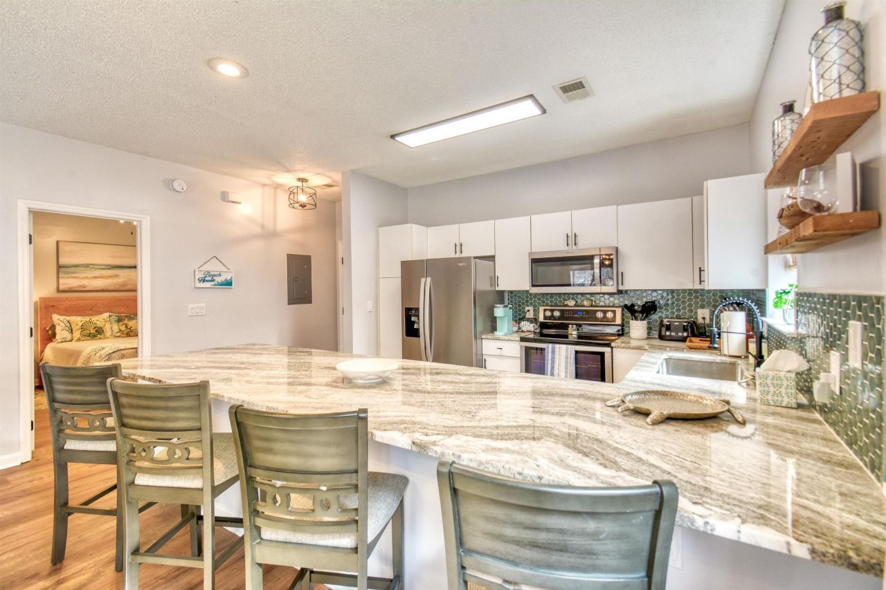 3919 Gladiola Ct. Photo 5