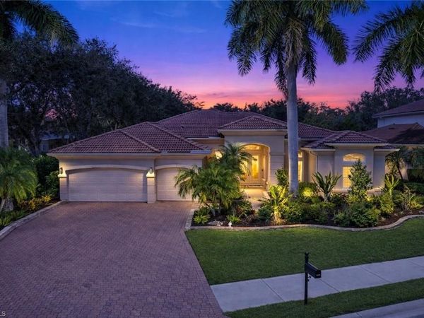 19500 La Serena DR, ESTERO, FL 33967