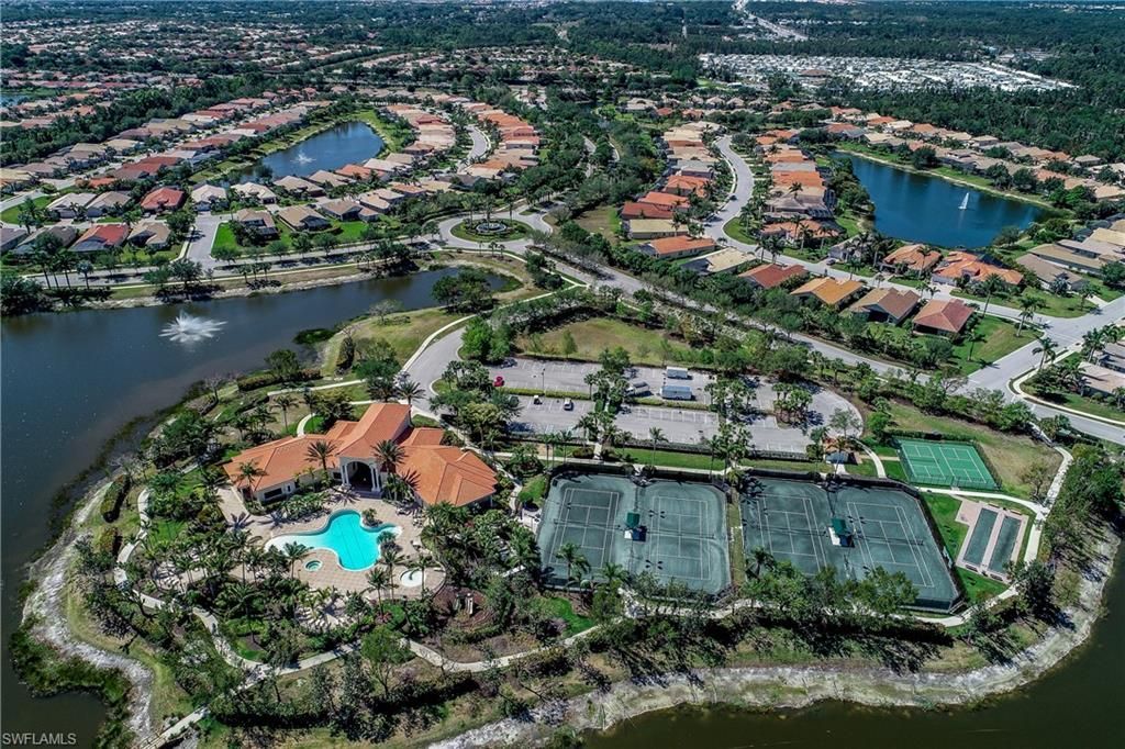 19500 La Serena Dr, Estero, FL 33967 Photo