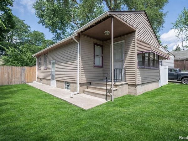 785 Kenilworth Avenue, Pontiac, MI 48340