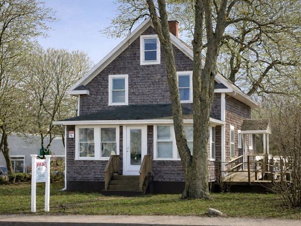 378 State Rd, Tisbury, MA 02568