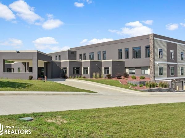 110 Rocksylvania          Unit 105 Avenue, Unit 105, Iowa Falls, IA 50126